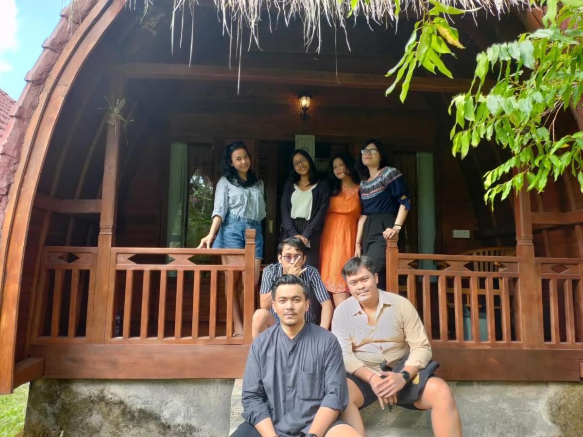 Bougainvillea Bungalow Batumadeg Exteriör bild