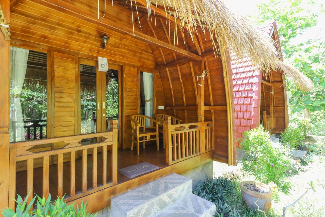 Bougainvillea Bungalow Batumadeg Exteriör bild