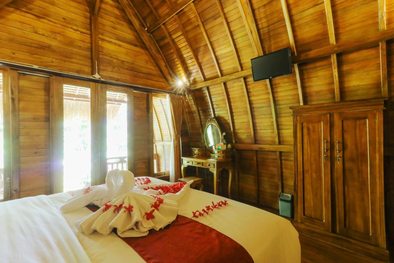 Bougainvillea Bungalow Batumadeg Exteriör bild