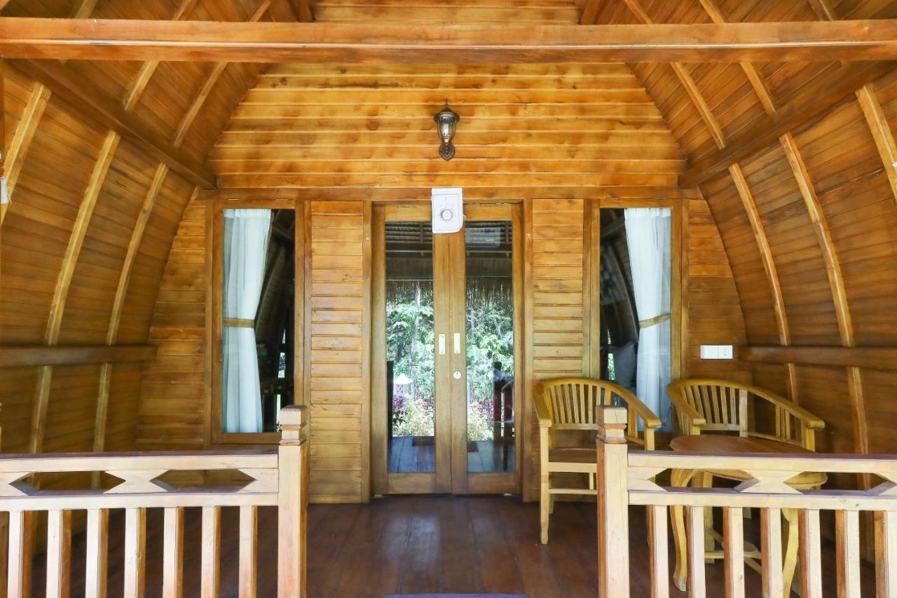 Bougainvillea Bungalow Batumadeg Exteriör bild